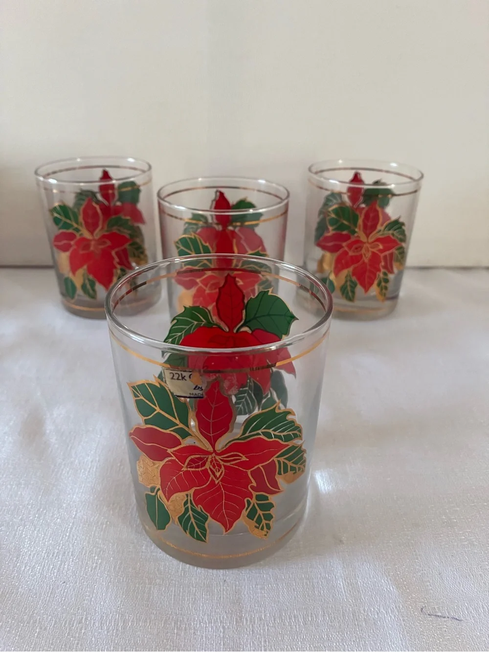 Culver Poinsettia Glass Tumbler - Red & Green Gold Trim Set of 4 Lowball